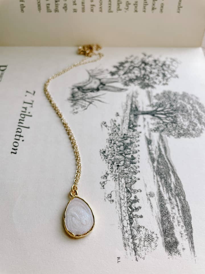 Milky Ivory and Gold Teardrop Pendant Necklace for wholesale by Sweet Home Nashville