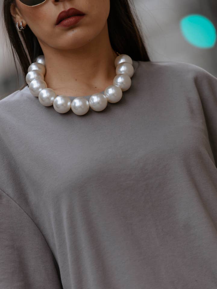 Maxi Necklace Pearls for wholesale by Marcelle Store