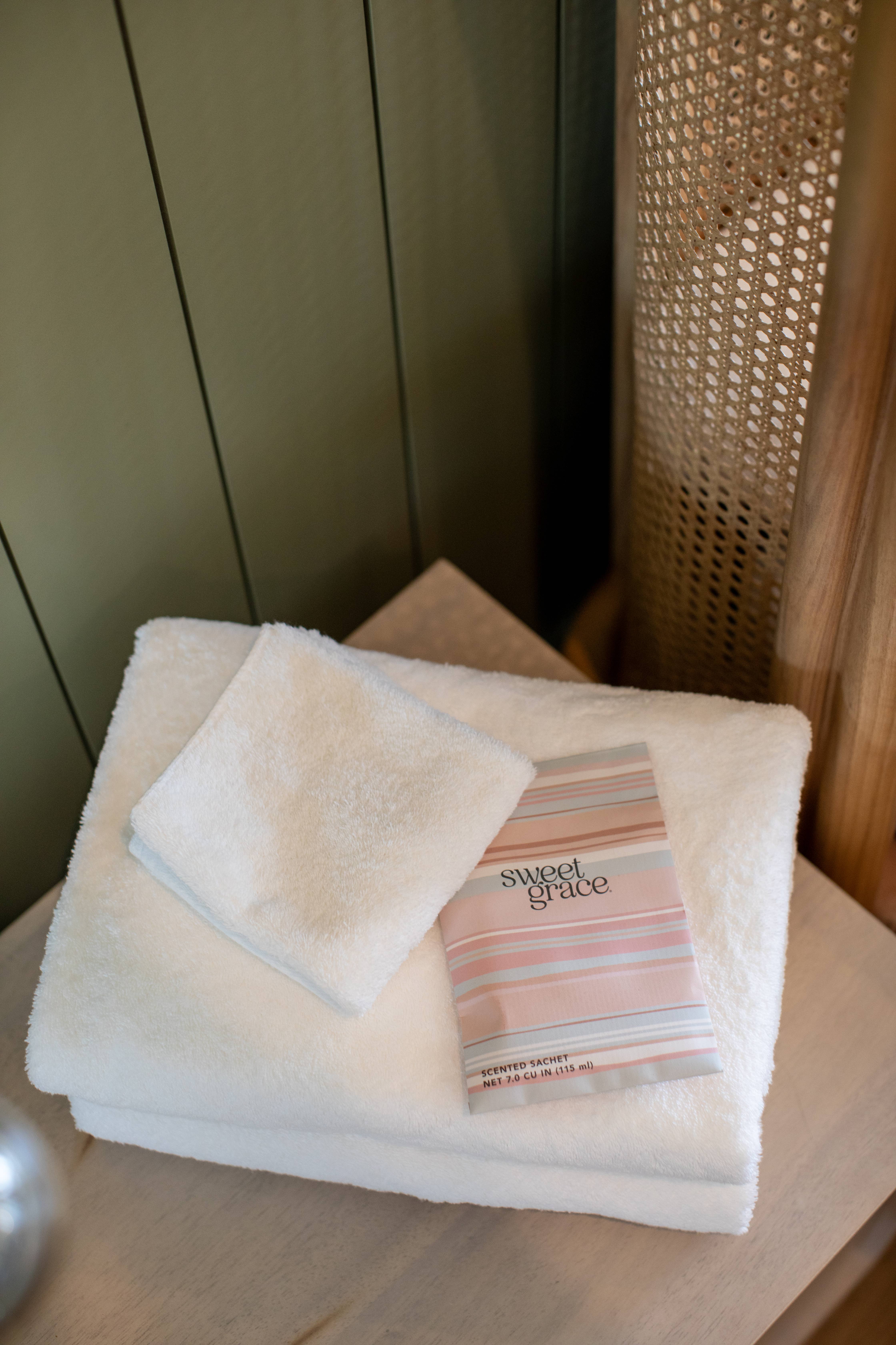 Bridgewater Candle Company - Wholesale Sachet - Sweet Grace Modern Stripe Sachet 9 Pack19