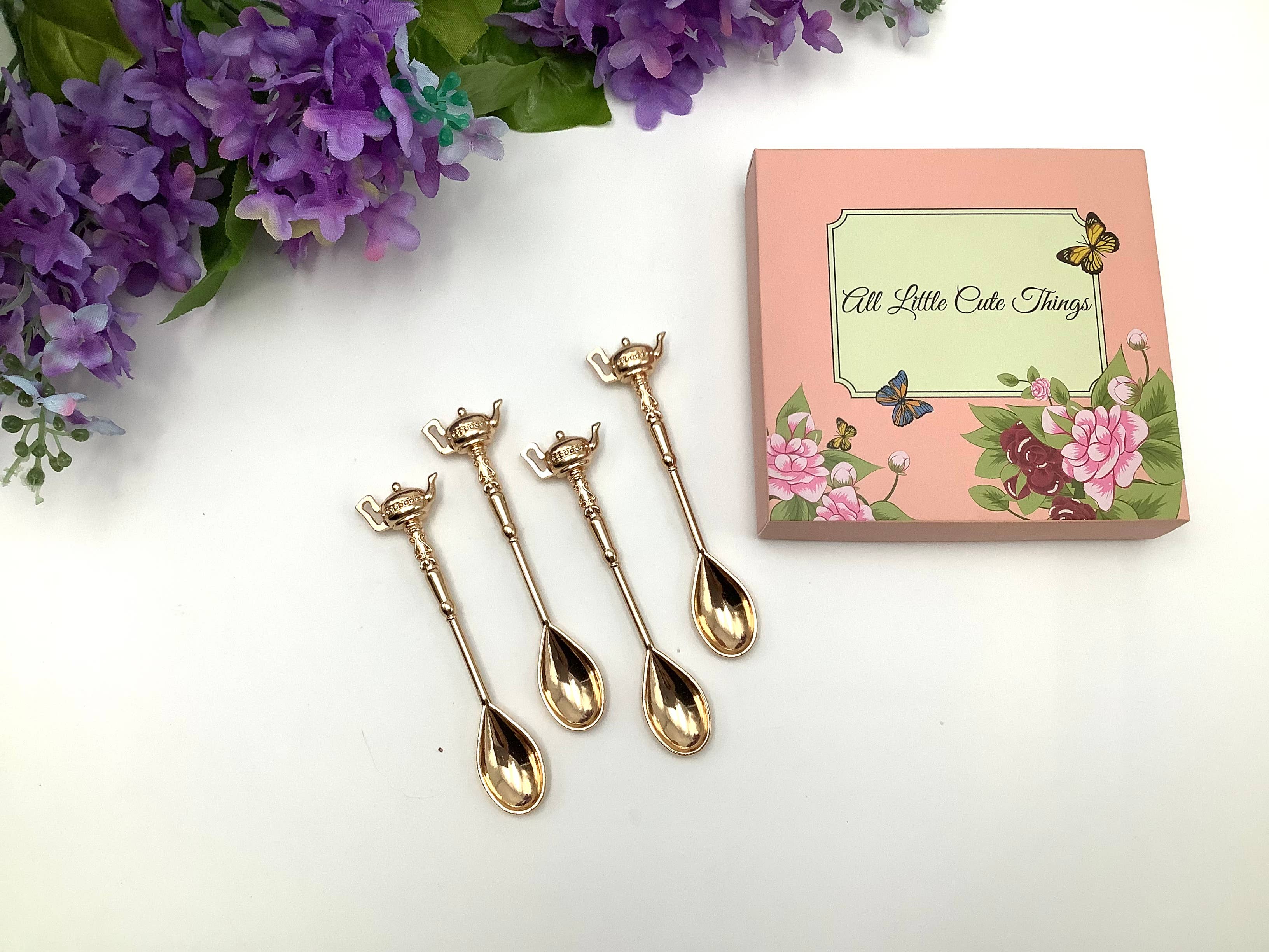 All Little Cute Things – Großhandel Esslöffel (Besteck) – Goldbeschichtete Löffel mit Teekannen-Griff im Geschenkset5