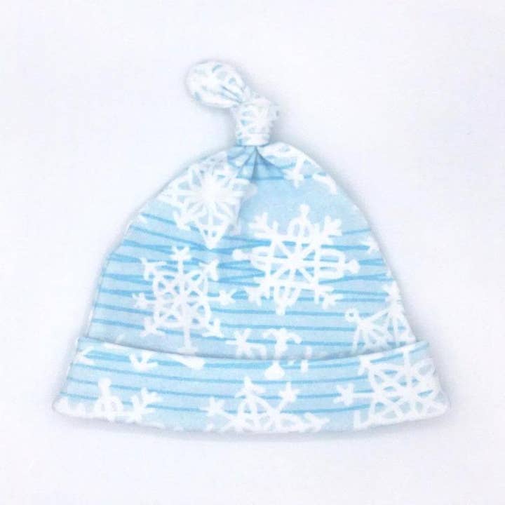 Cappello per neonati, in cotone biologico, motivo fiocco di neve per la vendita all'ingrosso da parte di Sunny Day Designs