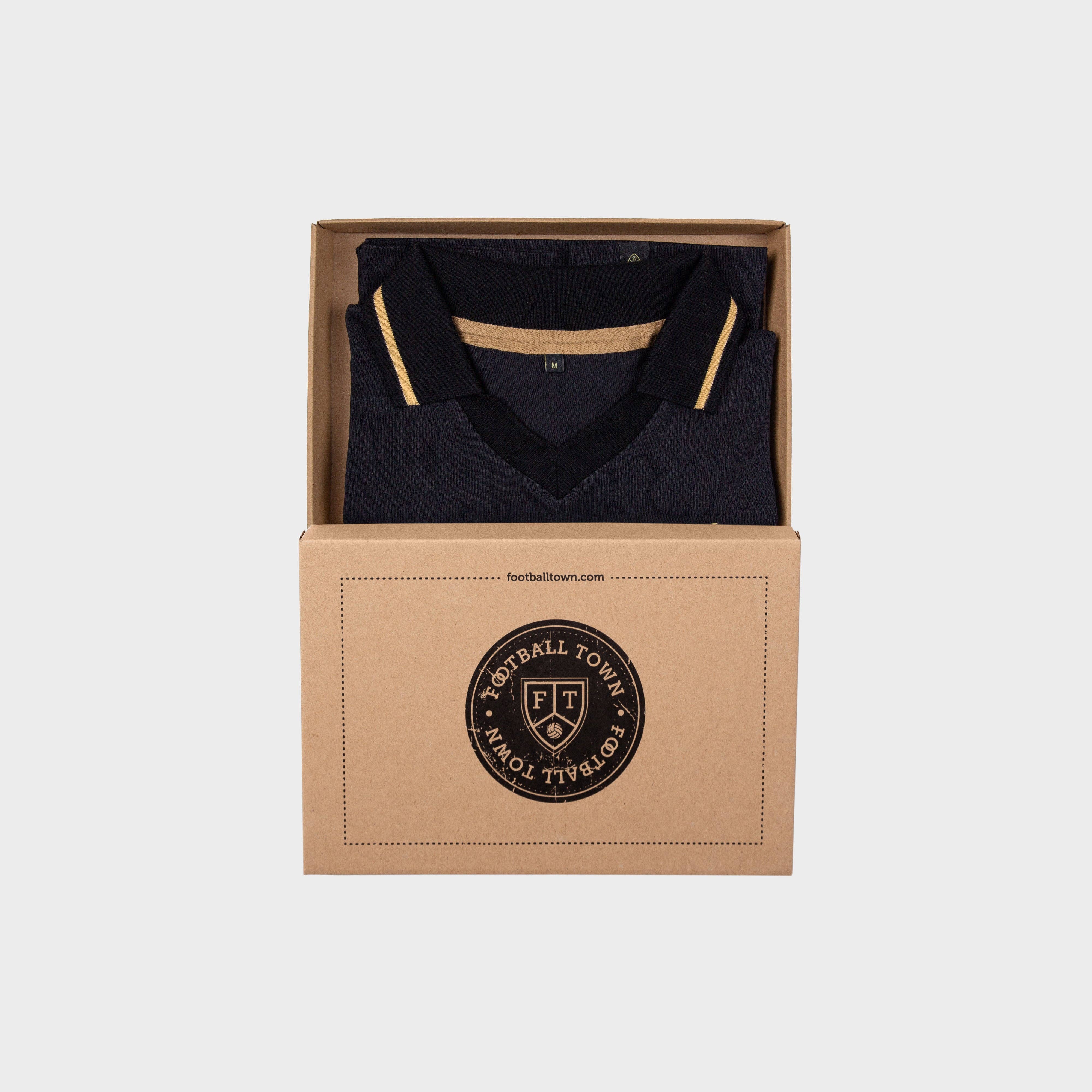 Classic Black La Corona Long Sleeves for wholesale on Faire2