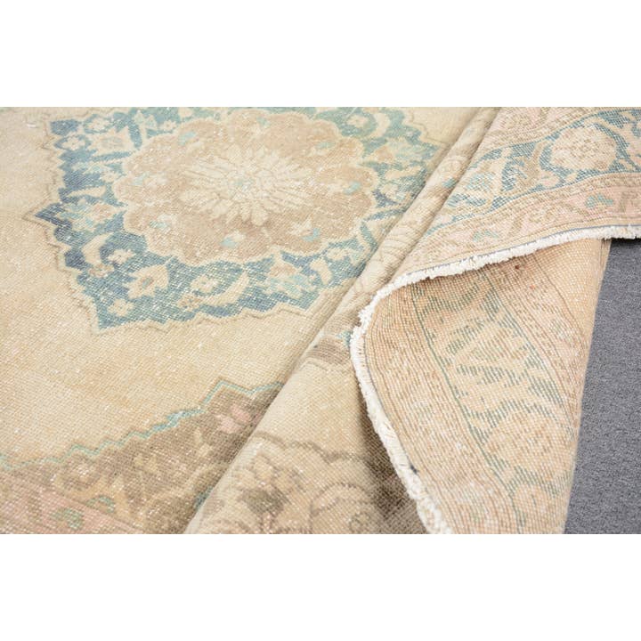 The Loom Wholesale - Wholesale Runner Rug - Vintage Geometric Wool Rug - Beige & Blue7