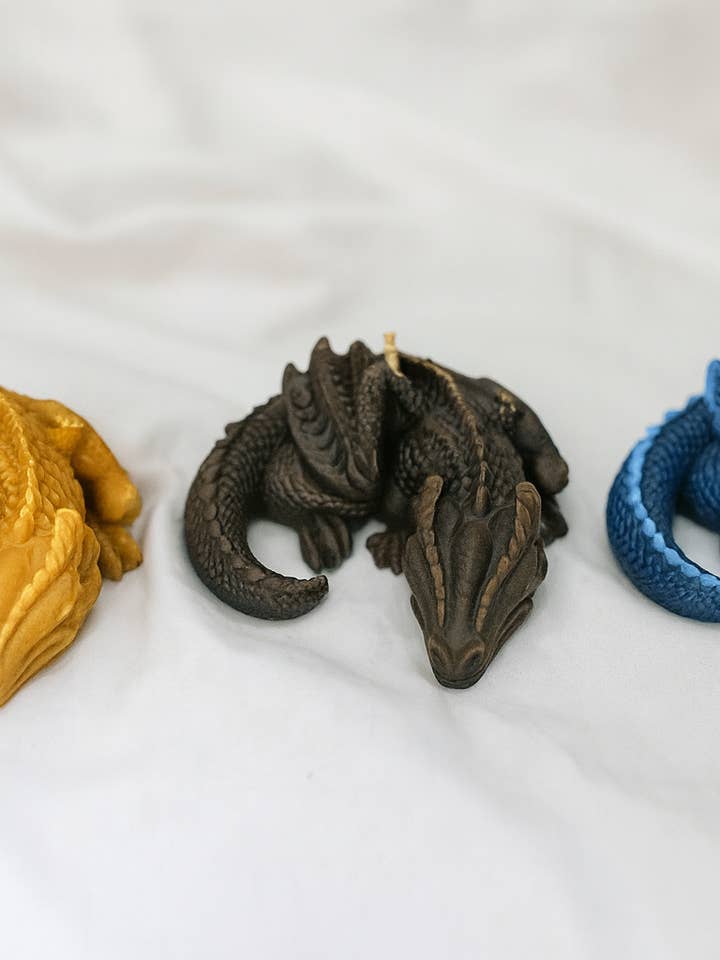 Dragon Candles - Fourth Wing Inspired Tairn, Andarna & Sgaey for wholesale by Wild Mango