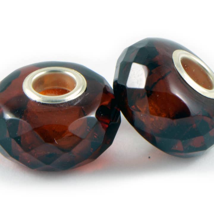 Facettierte Pandora-Perle in Kirschform für den Großhandel von The Natural Amber