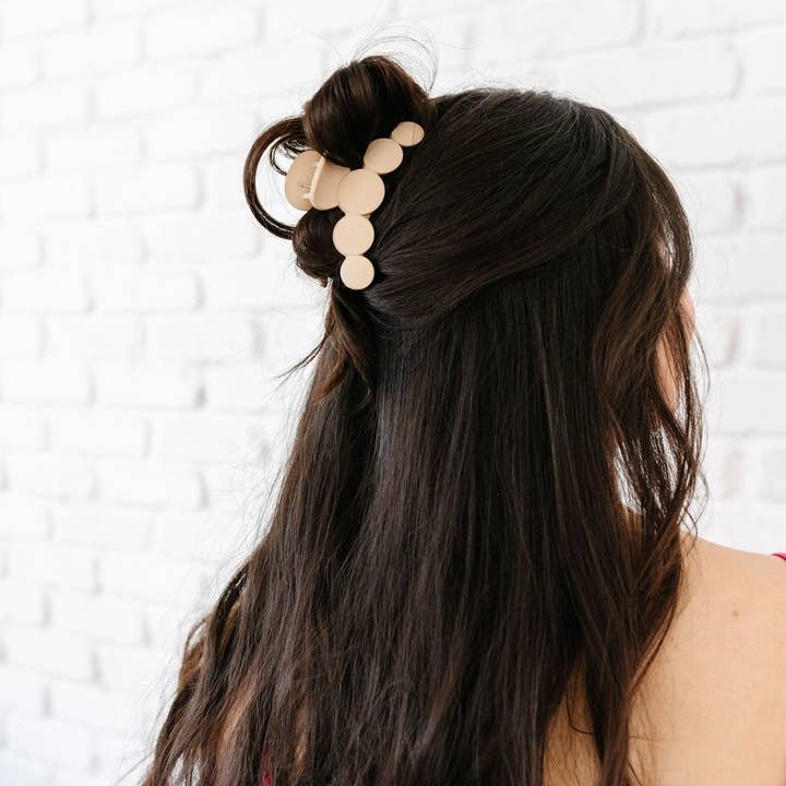 Shop Andi - Wholesale Hair Clip - Women's - Circles Claw Clip6
