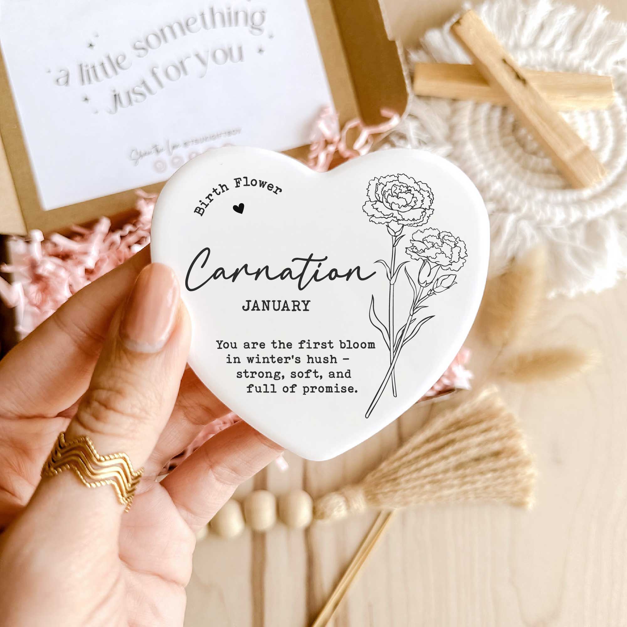 Tsuki Box - Wholesale Magnet - Íman de Flor de Nascimento – Cravo - Janeiro | Coração de Cerâmica2