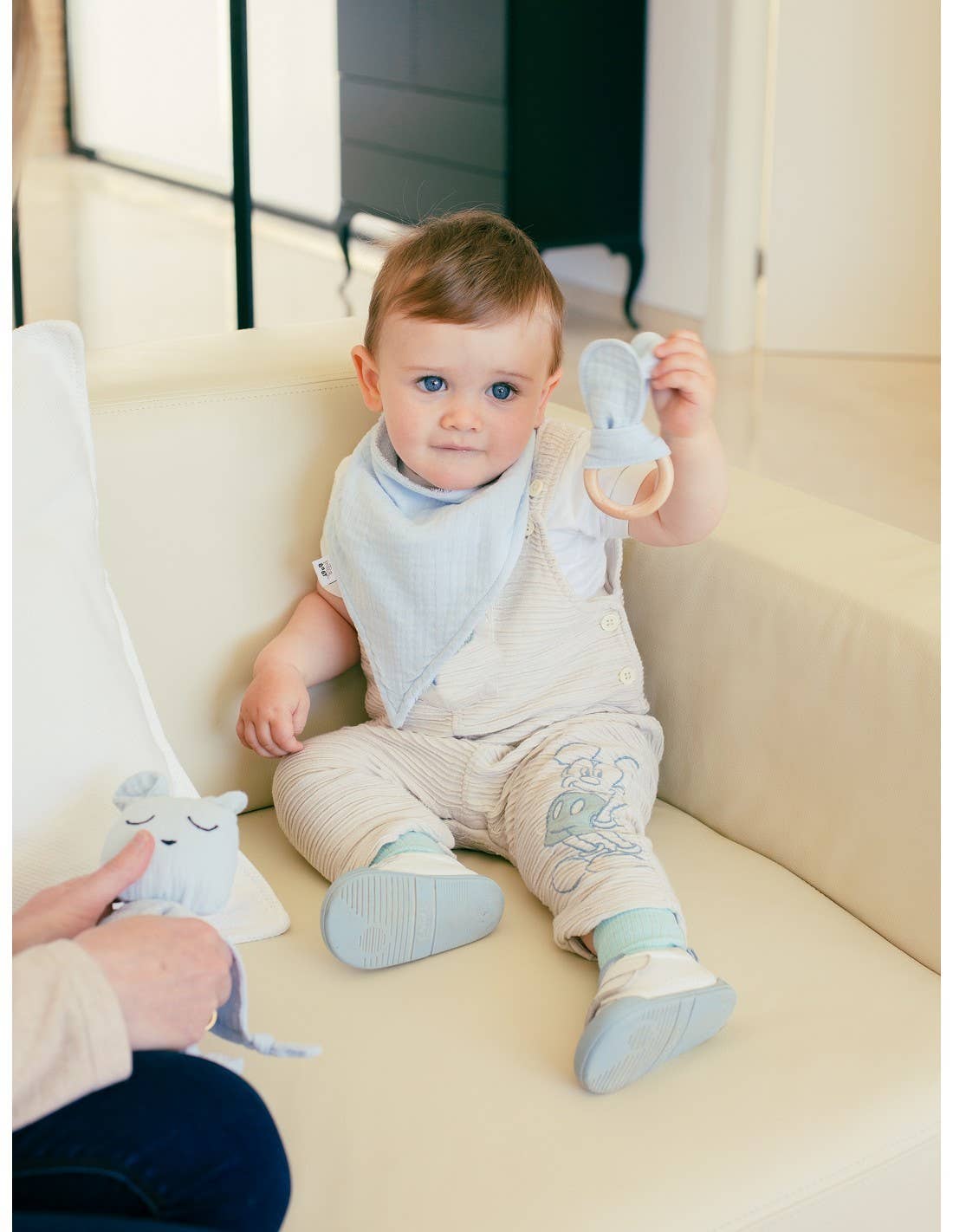 STAR WAY, S.L. - Vente Couverture de lit – enfant et bébé - Coffret doudou, bandana et anneau de dentition en mousseline Interbaby1