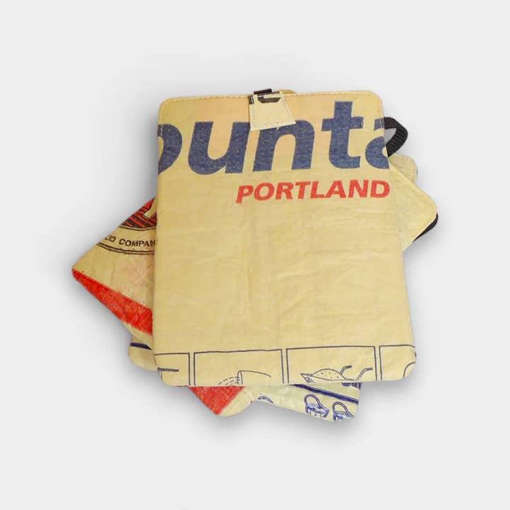 REFISHED fair fashion - Wholesale Laptop/Tablet Case - Unisex - IPAD + KINDLE | Upcycled Case5