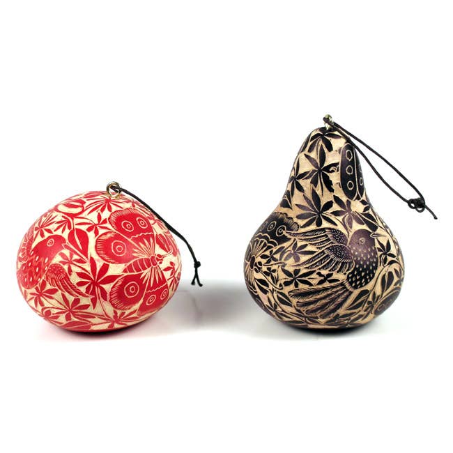Sanyork Fair Trade - Wholesale Ornament - Gourd Detailed Relief Carved Hanging Ornament Traditional