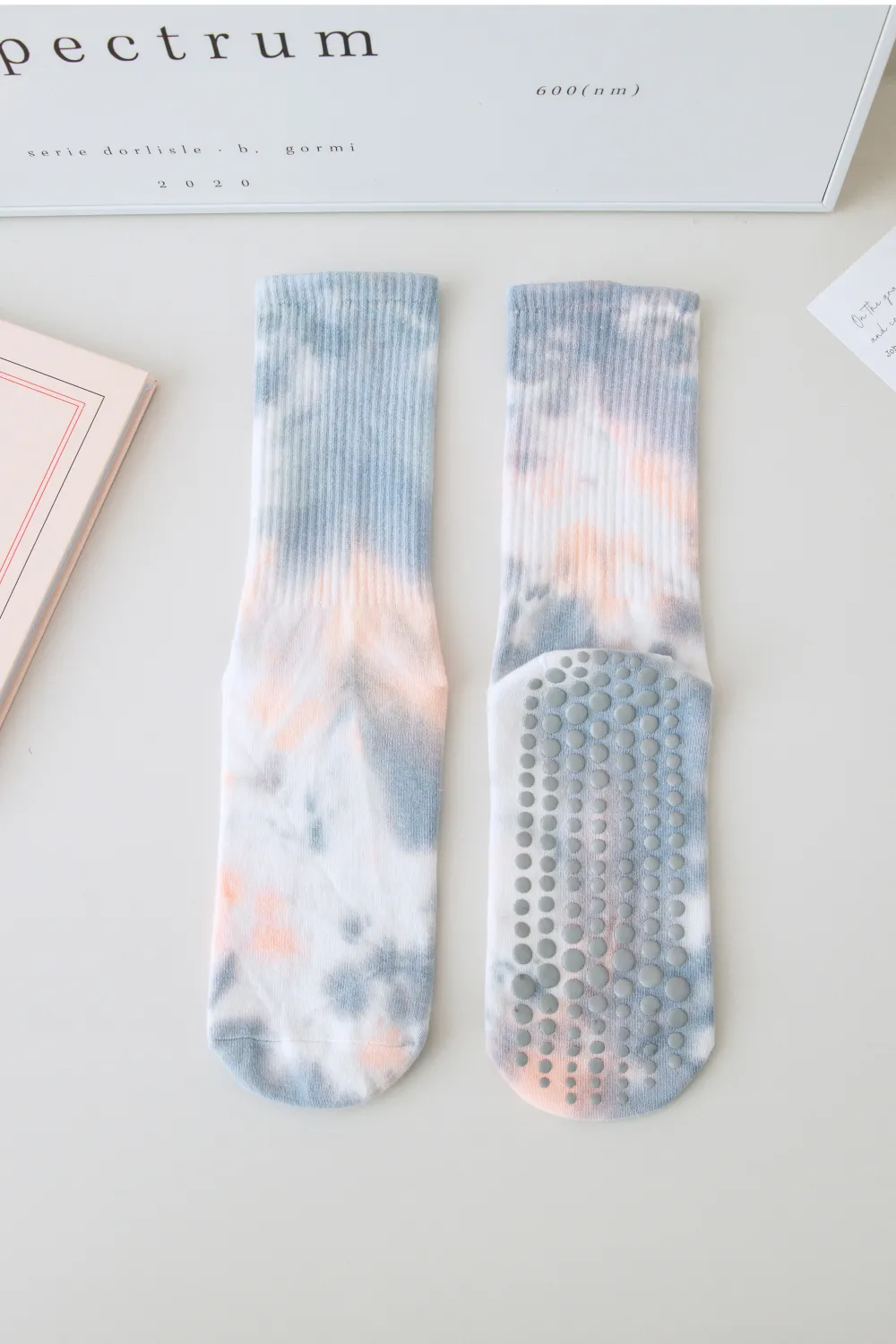 Marc JoJo - Wholesale Socks - Women's - 🧘 ♂️ Tie-Dye Non-Slip Socks – Yoga & Pilates2