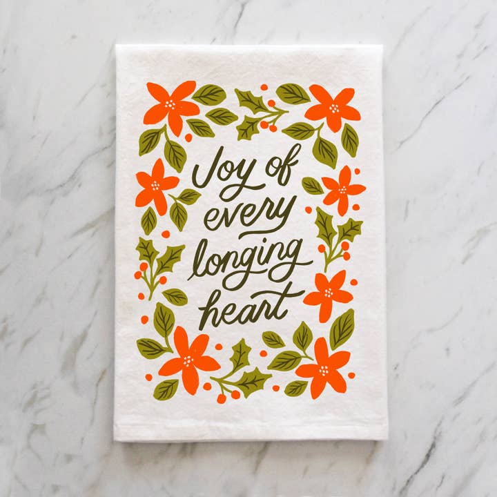 Torchon de Noël Joy of Every Longing Heart pour la vente par Naomi Paper Co.