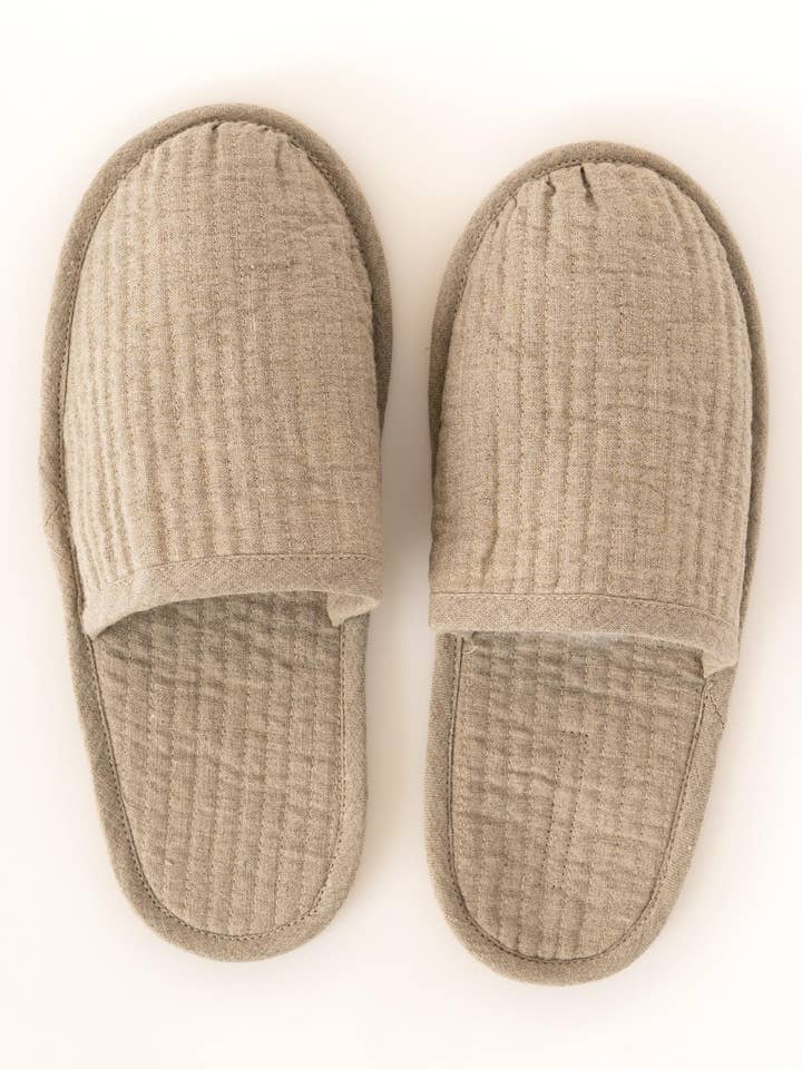 Chaussons en lin solides – Accent intemporel pour la maison pour la vente par Live Linen