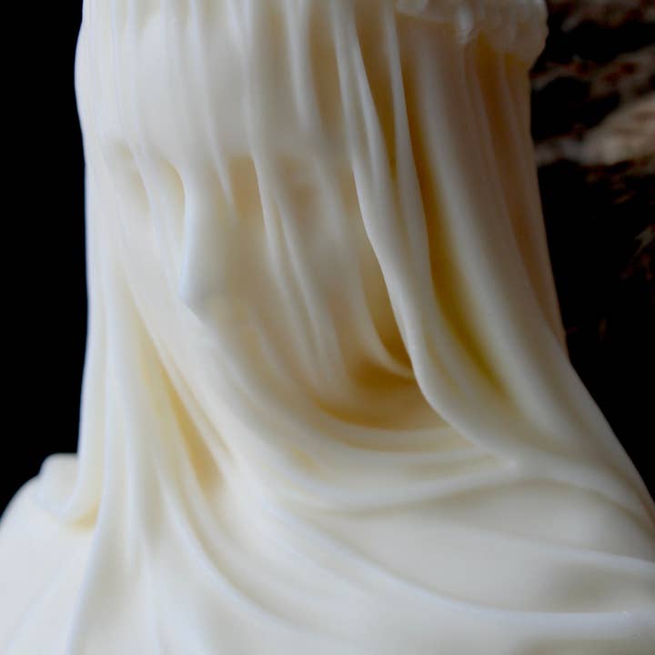 Latana Candles - Wholesale Novelty Candle - Veiled Lady Candle4