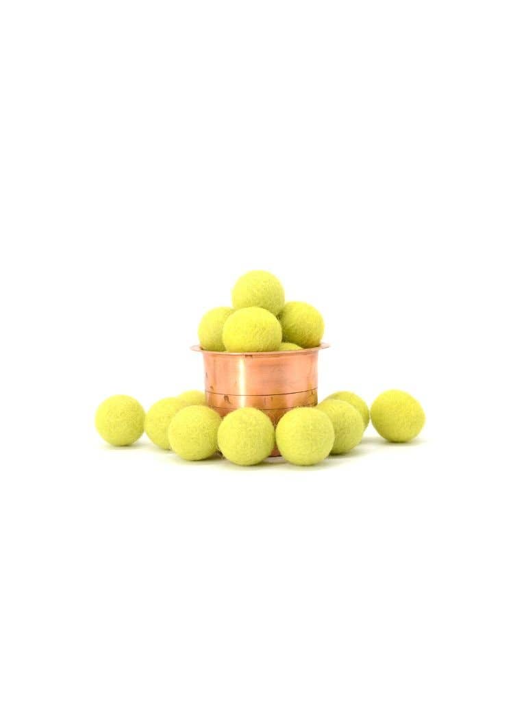 Woollyfelt – wholesale Decorative tabletop object – Lime Green Pom Pom Balls | 2 CM3