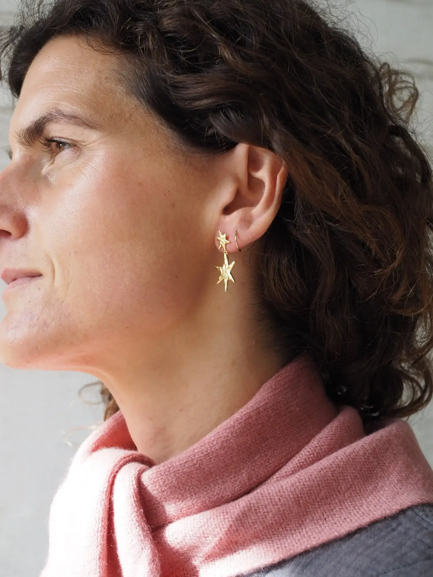 Roake Studio - Vente Créoles - Boucles d'oreilles étoile dorée Coco1