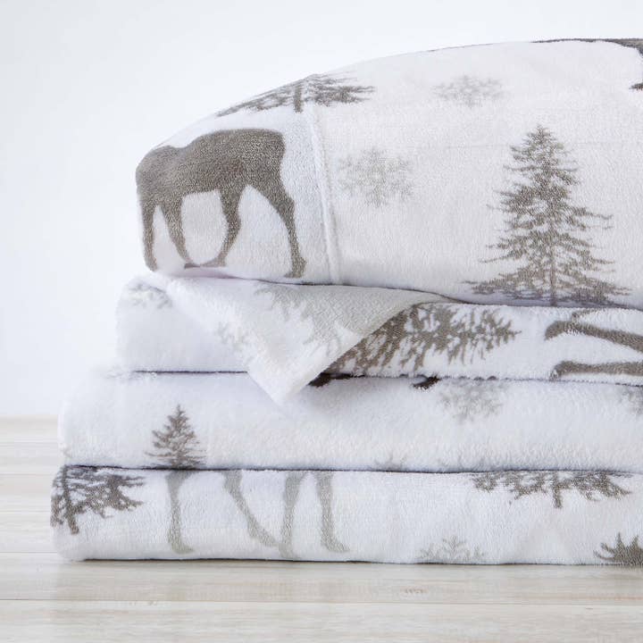 BH Collective - Wholesale Sheet Set - 4-Piece Printed Plush Sheet - Velvet Luxe Collection