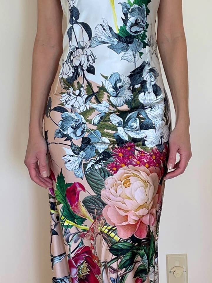 Rosa Linda 38 - Multi-Colored Floral Design for wholesale by Trisha Paterson Collection