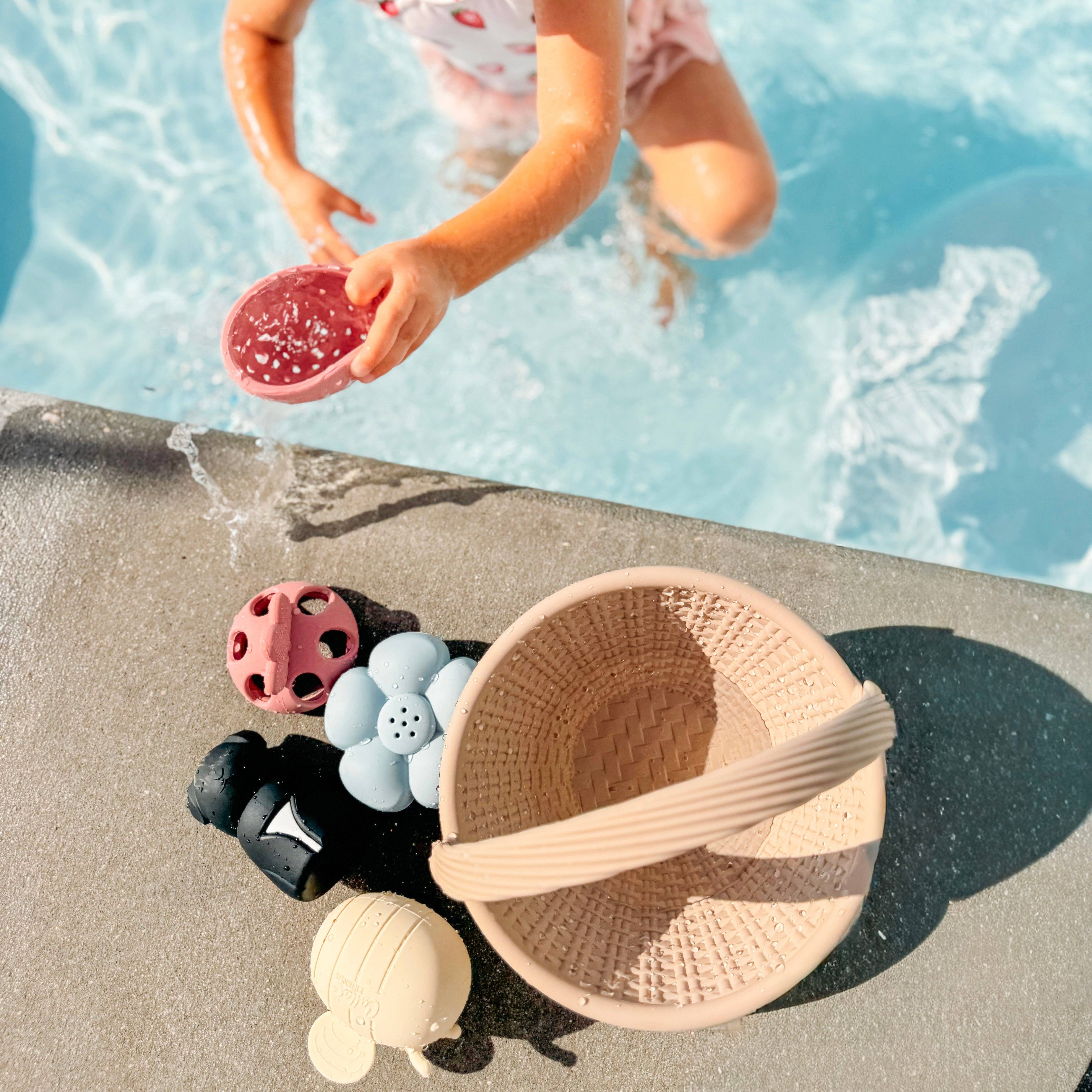 Calla & Friends - Wholesale Bath Toy - Baby - Strawberry Patch Bath Toys8