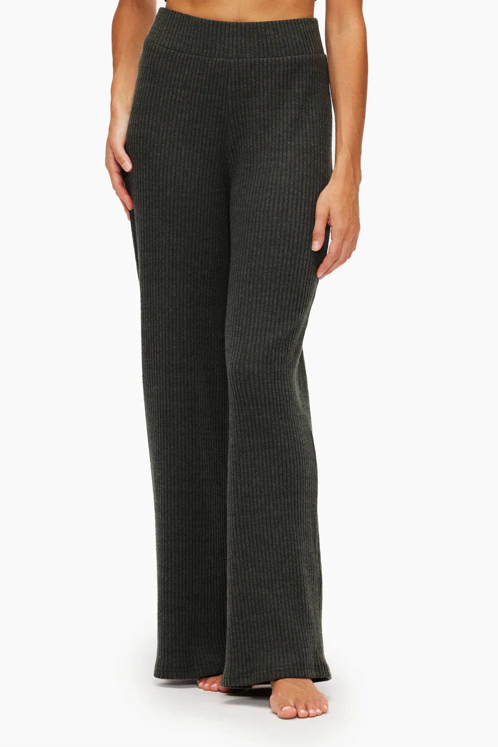 Color 5 – Engroshandel Loungesweatpants/jogginbukser – til kvinder – Color 5 ribstrikkede, bløde loungbukser med højtaljet vidde0