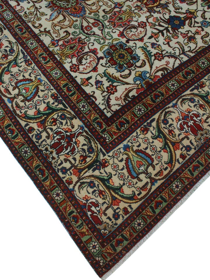 Fine VTG Jovanni Ivory/Lt. Green Rug, 9'6" x 12'0" for wholesale by Noori Rug