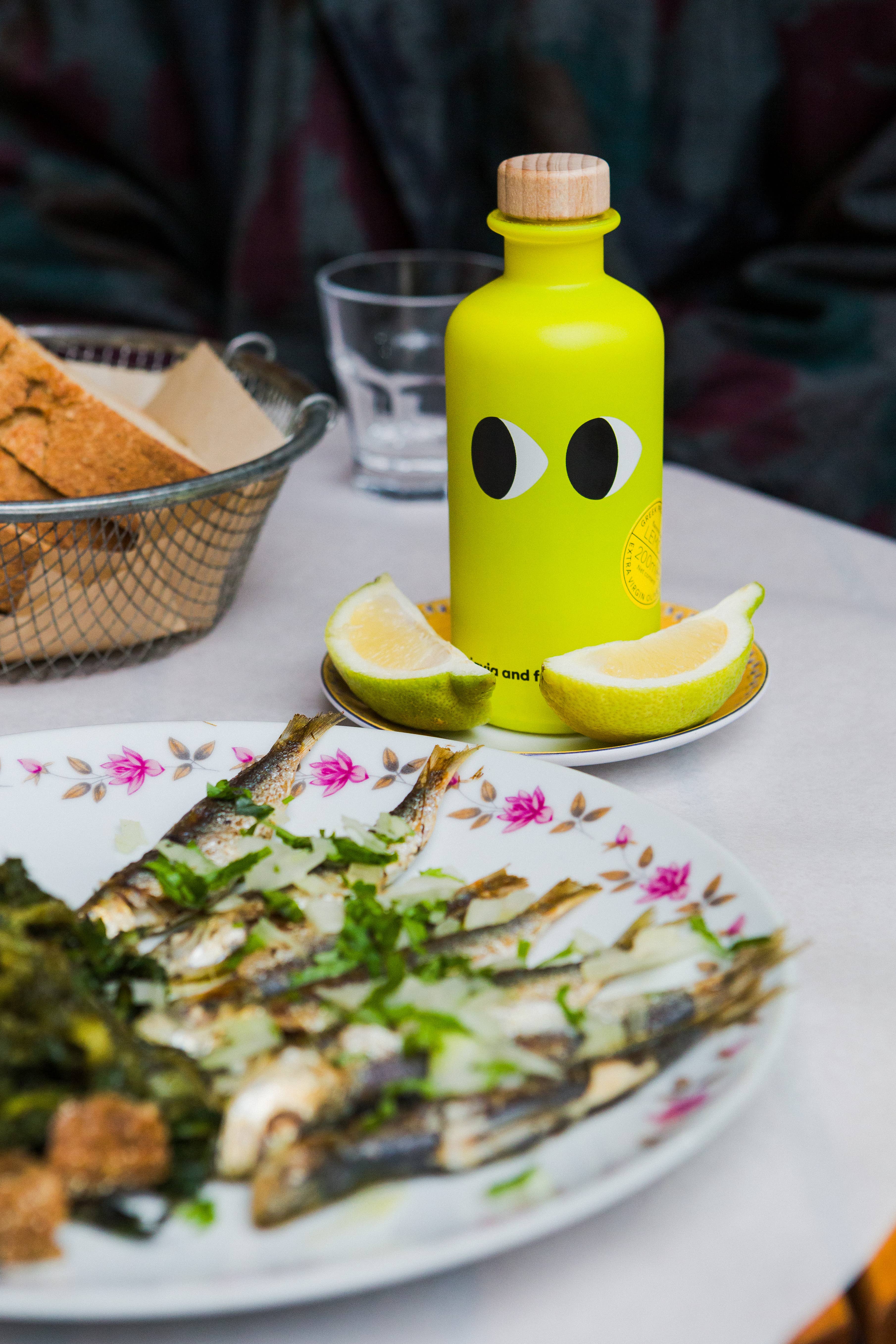 yiayia and friends - Wholesale Olive Oil - Extra Virgin Olive Oil with lemon3