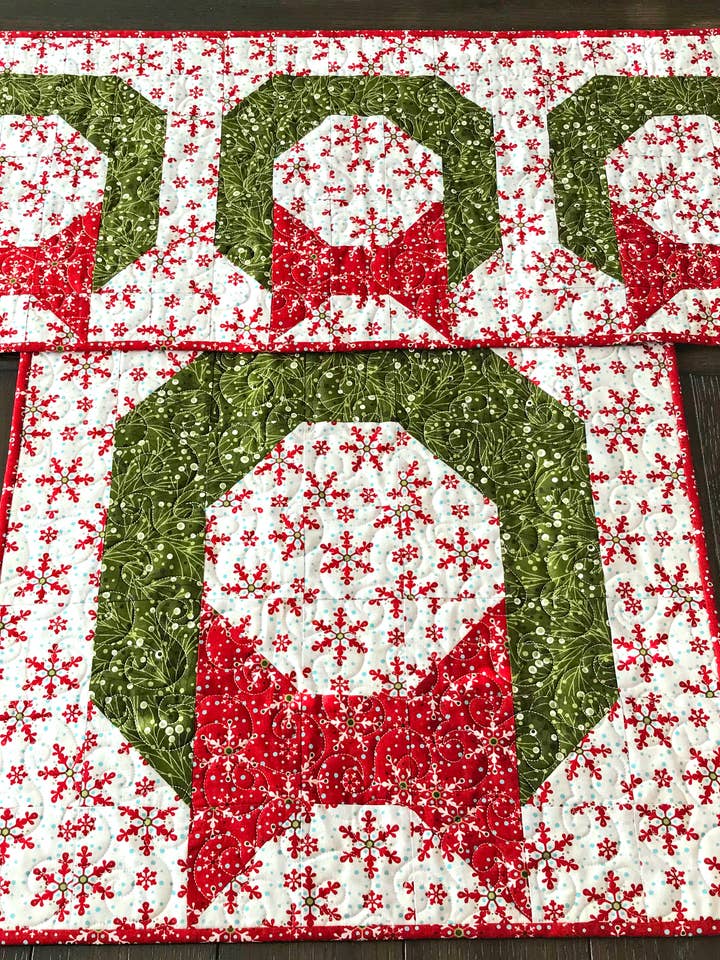 Christmas Wreath Table Runner or Topper Pattern for wholesale by CUDDLE CAT QUILTWORKS