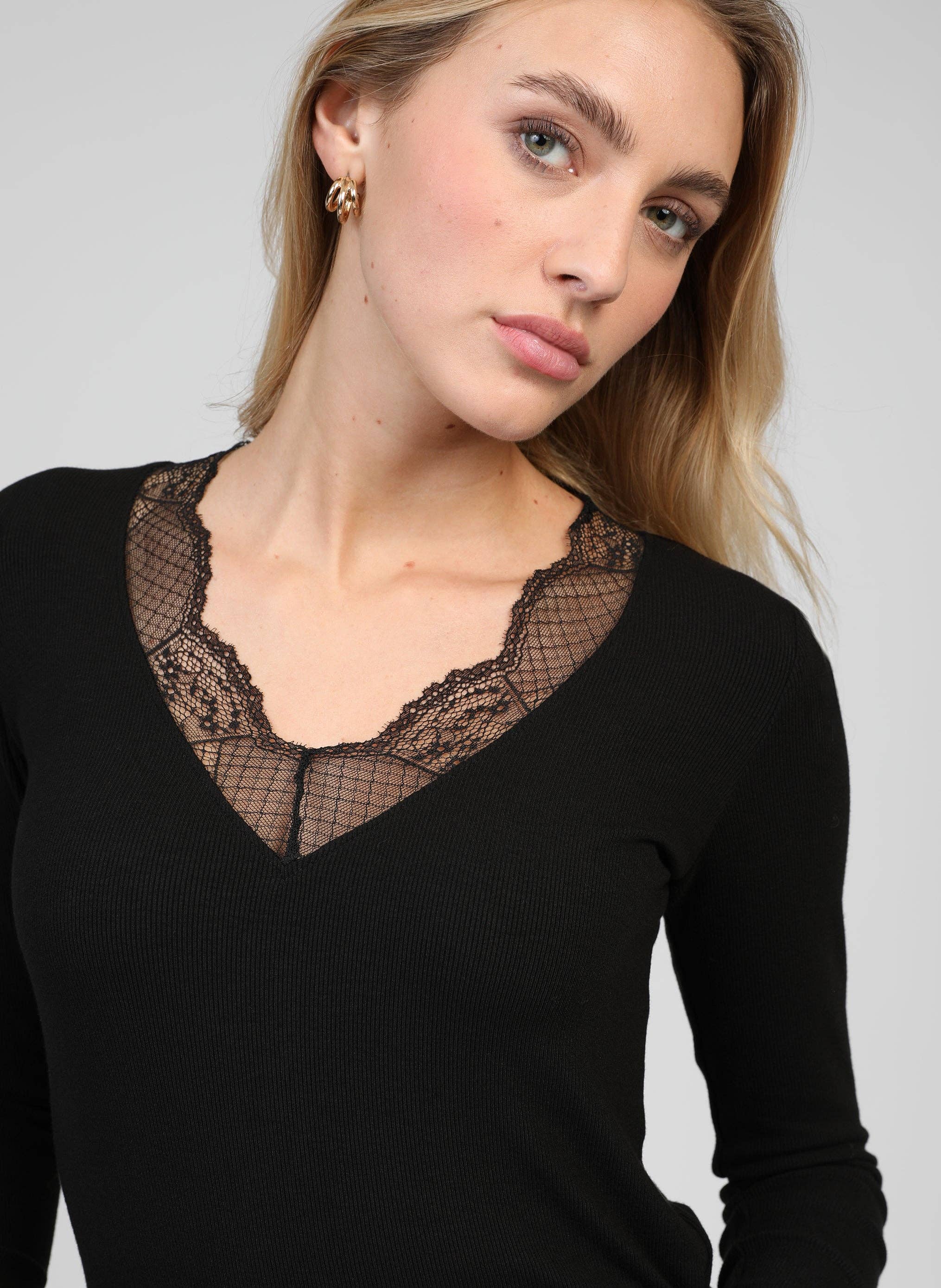 An'ge - Wholesale T-Shirt - Women's - ASTURIAL black T-SHIRT1