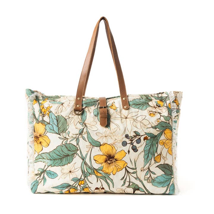 Sac de week-end Lovely Florals en vert clair pour la vente par Myra Bag