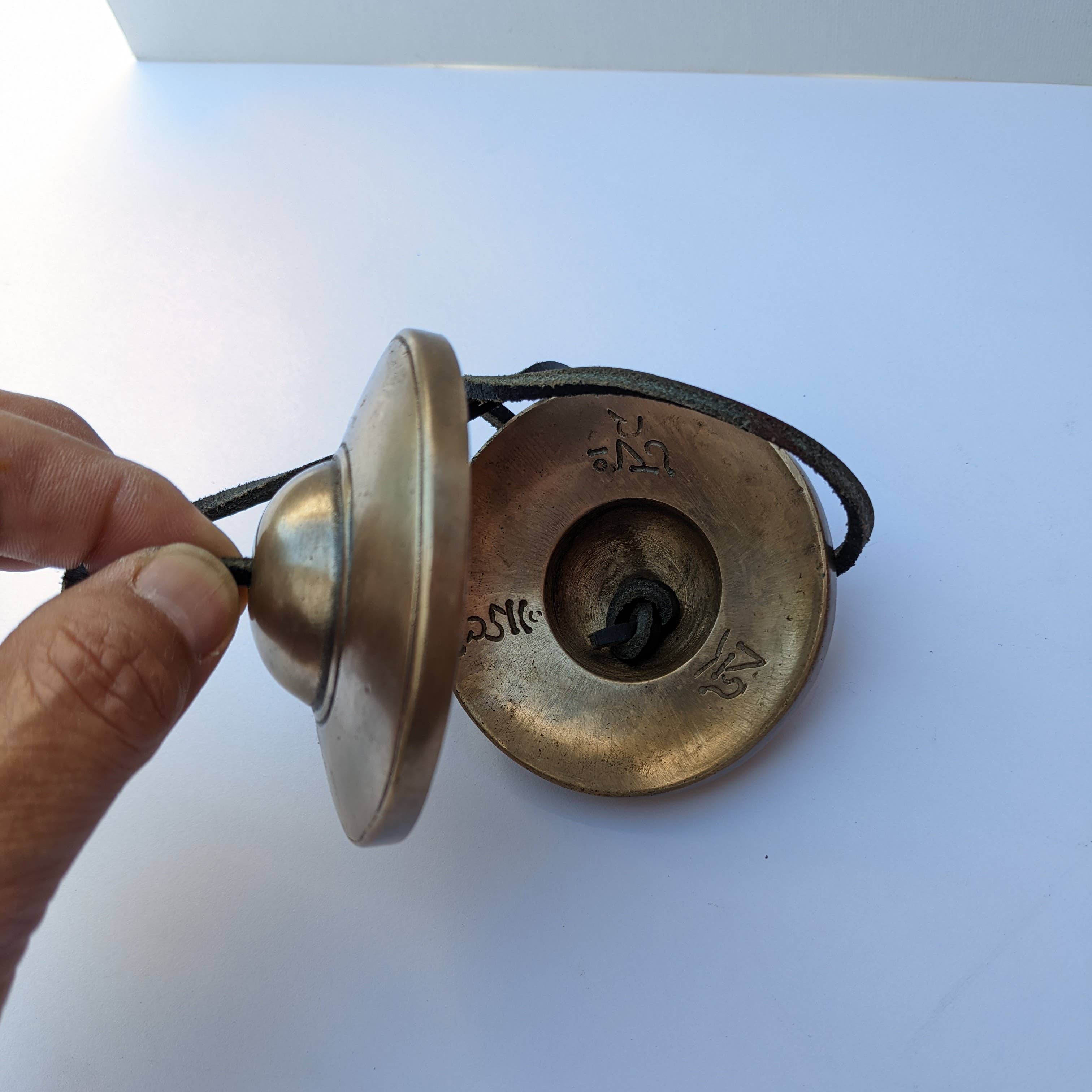Tenzing Collections - Wholesale Meditation Supplies - 3"inches non DECORATED TINGSHA only for quality sound result11