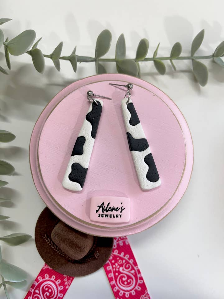 Barohrringe mit Kuhmuster für den Großhandel von Ailene’s Jewelry Bakery