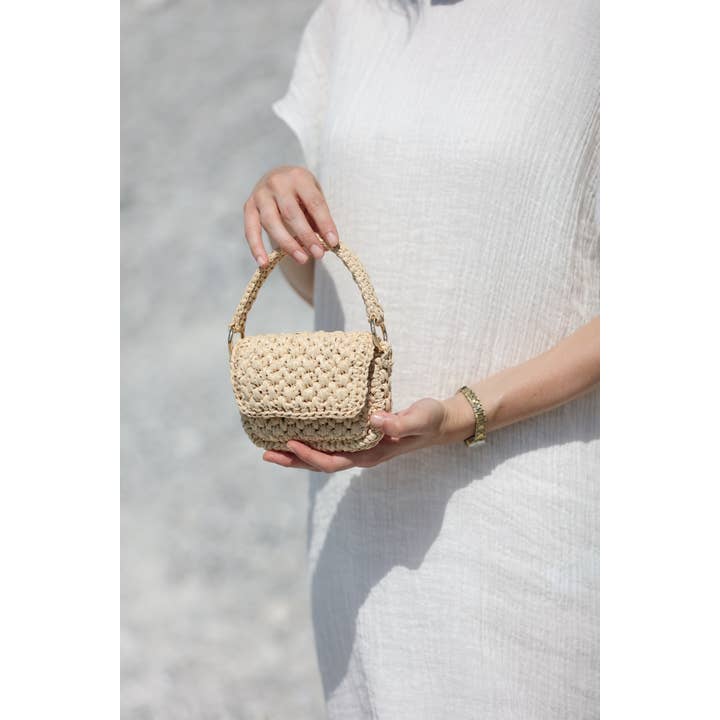 Yova - Vente Sac à main avec poignée sur le dessus – femme - Sac micro en raphia naturel1