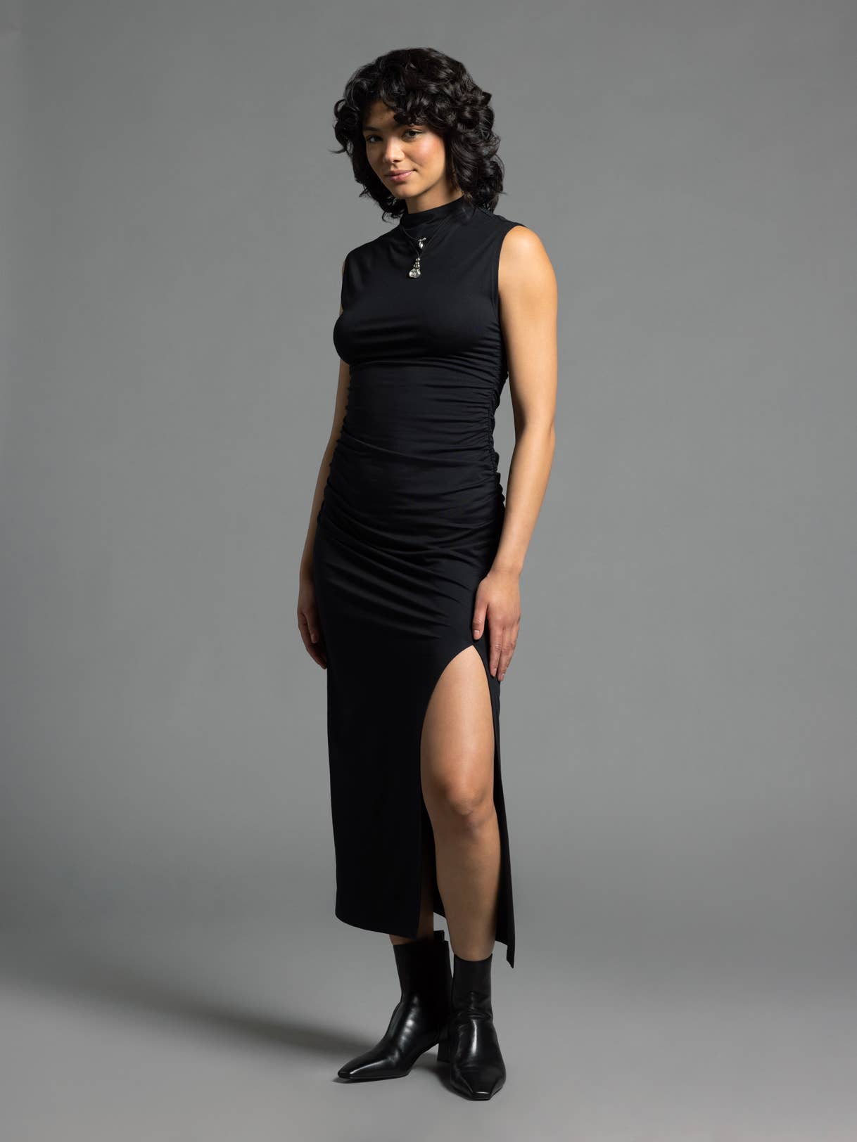 Weekend Los Angeles - Wholesale Dress - Women's - Ruched Midi Dress - ROSE DRESS5