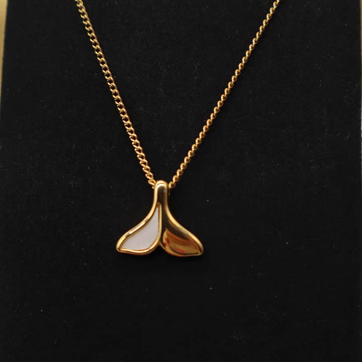 NALU Hvalhale Charm Vedhæng 14K Guld for engroshandel hos NALU