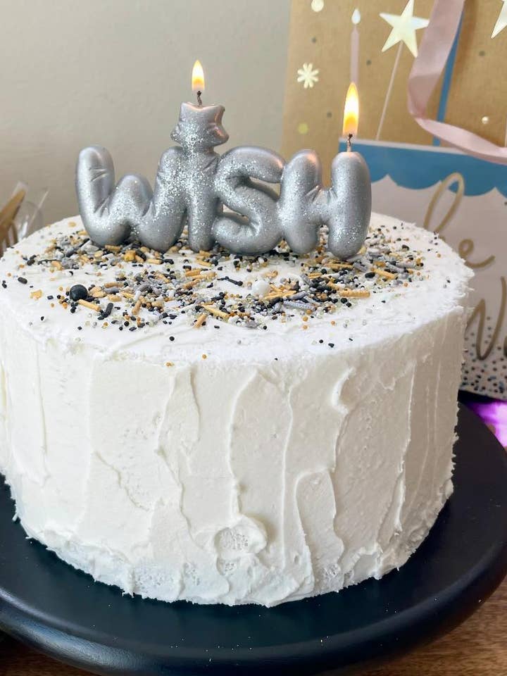 Décoration de Gâteau d'Anniversaire WISH pour Bougie de Gâteau d'Anniversaire pour la vente par Sweet Wishes Candle Co.