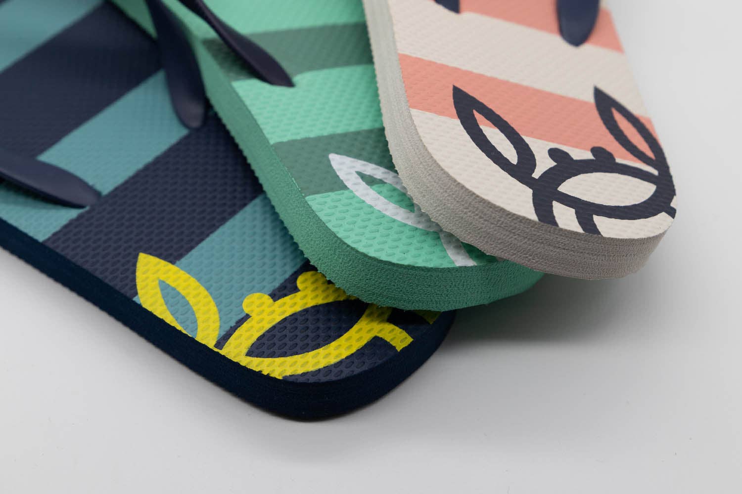 Custi Mikelo: Men's Clothing & Christmas Gifts – Großhandel Flip-Flops – Unisex – Grüne Streifen Flip-Flops9