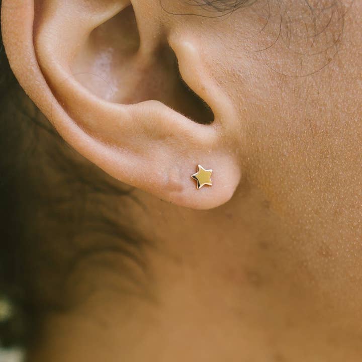 Aurora Jewels - Wholesale Stud/Post Earrings - Plain Petite Mismatched Moon & Star Studs