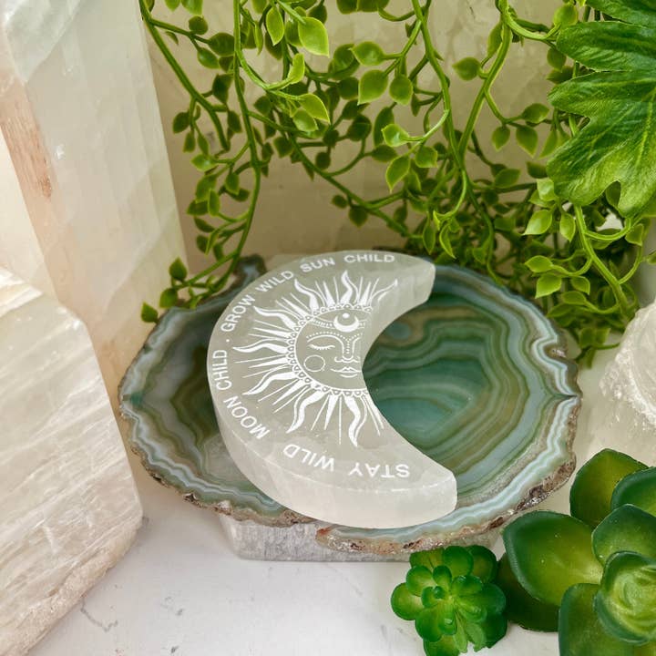 Rock Paradise - Wholesale Crystal Charging Plate - Selenite Moon Crystal Charging Plate - Sun and Moon Design3
