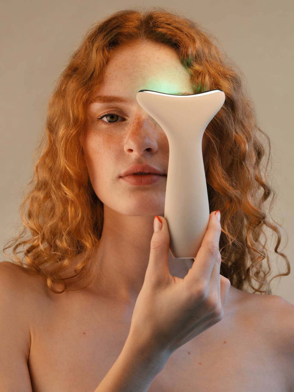 Hadaka Beauty - Wholesale Electronic Skincare Device - EMS & LED Face Light Therapy Massager