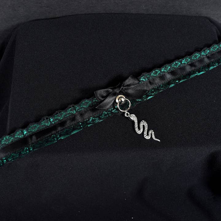 Naughty Pawsies – wholesale Halsband - Katt – Snake Kitten Lekhalsband1