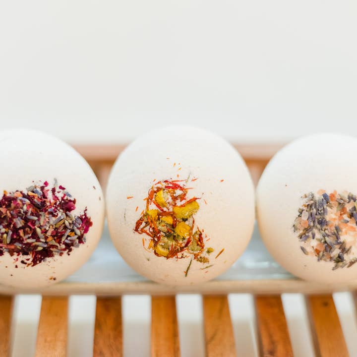 HandCraft Skincare - Wholesale Bath Bomb/Fizz - Sweet Floral + Coconut Milk Bath Bomb4