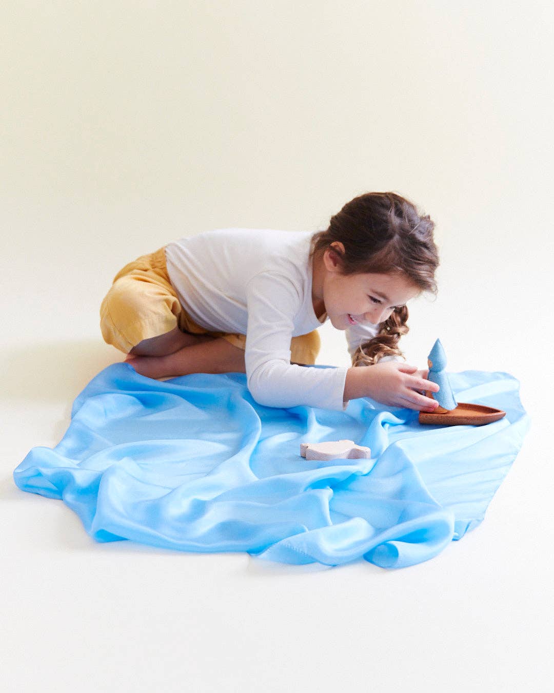 Sarah’s Silks - Wholesale Toy Set - Kids - Solid Color Playsilks35