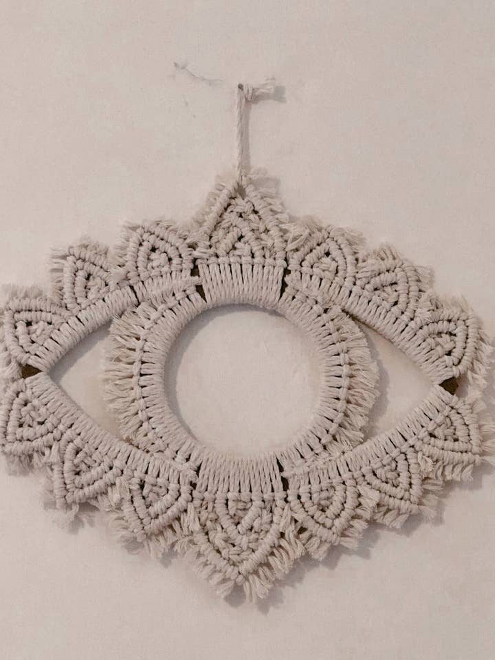 Macrame Mandala Wall Hængende, Devil Eye Macrame for engroshandel hos Gypsy Moon Arts
