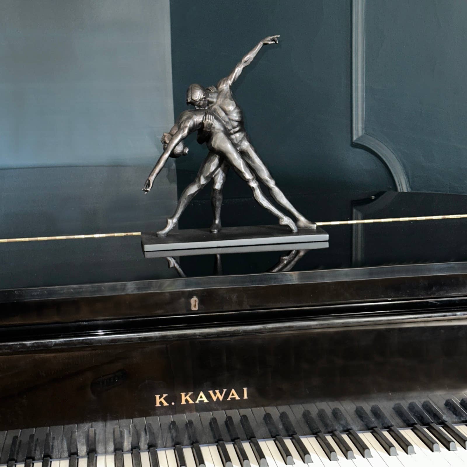 Bentley & Bo - Wholesale Beeldje/beeldhouwwerk - Strikt Moderne Dansers2