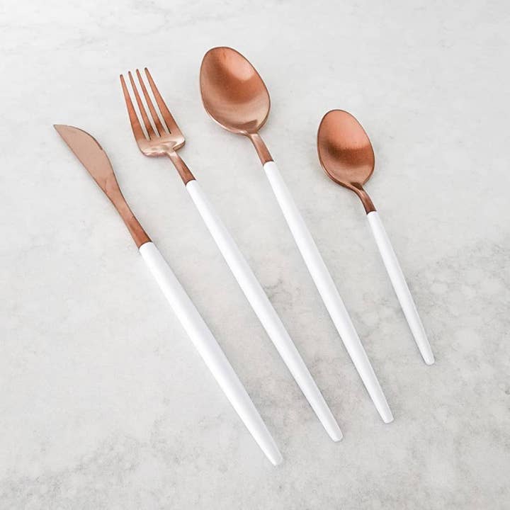 CLINQ - Wholesale Cutlery set - White and Copper Cutlery (Set of 16)1