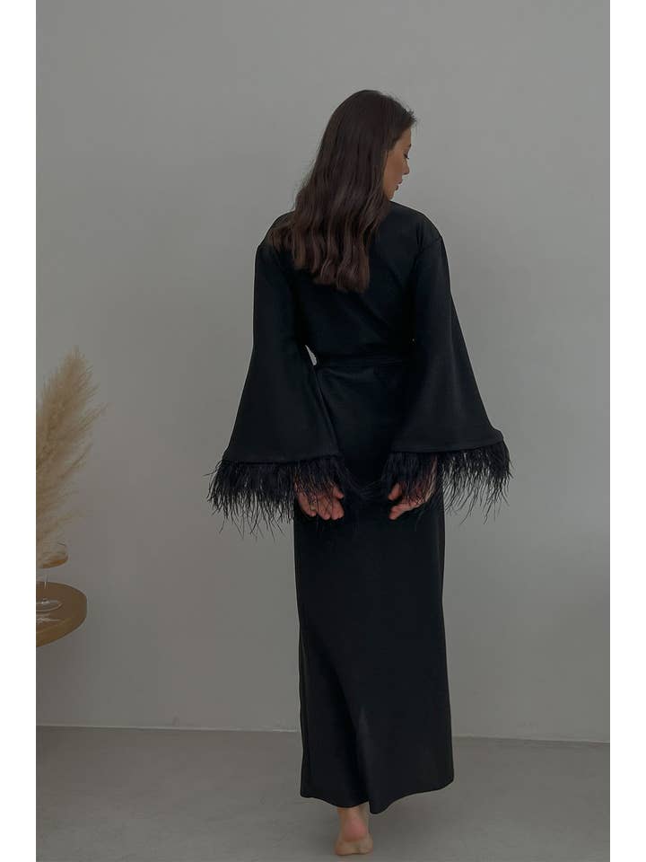 Angie's Showroom – wholesale Kimono – Women's – Aster black shiny kimono robe with feathers sleeves2