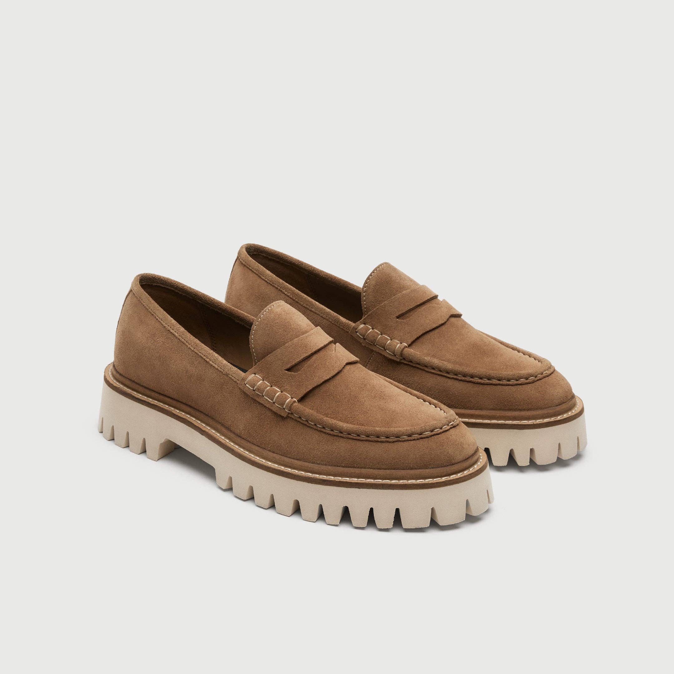 Tan Hopper Saddle Loafer for wholesale on Faire1