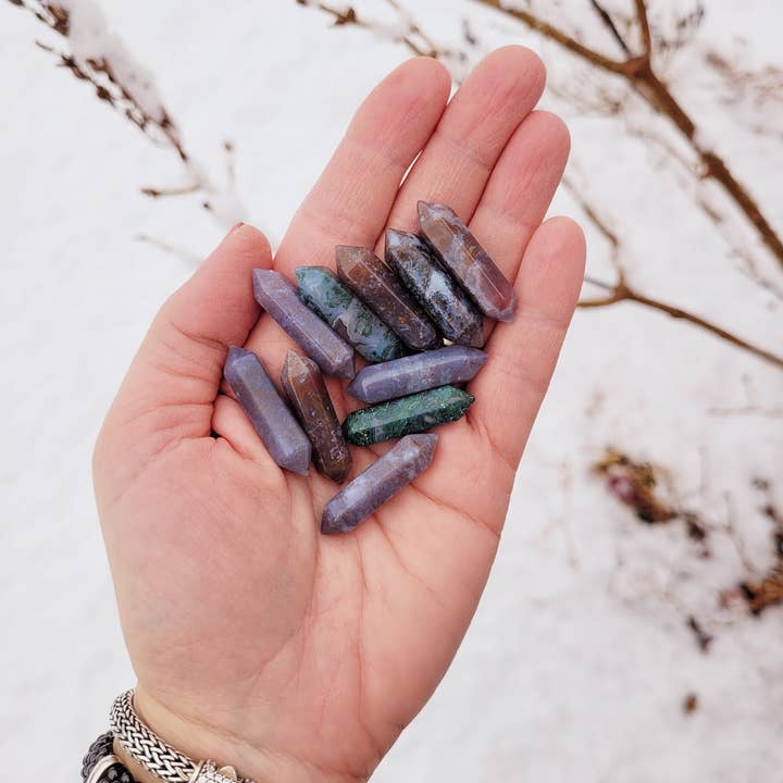 ZARDENIA – wholesale Spiritual stone/crystal – Aquatic Agate Crystal Point