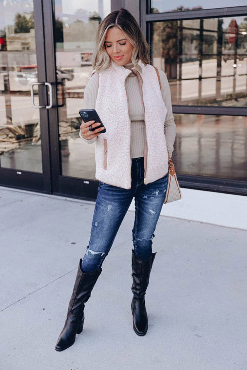 Lovesoft - Wholesale Outerwear Vest - Women's - Pink Fleece Lined Quilted Vest Coats7