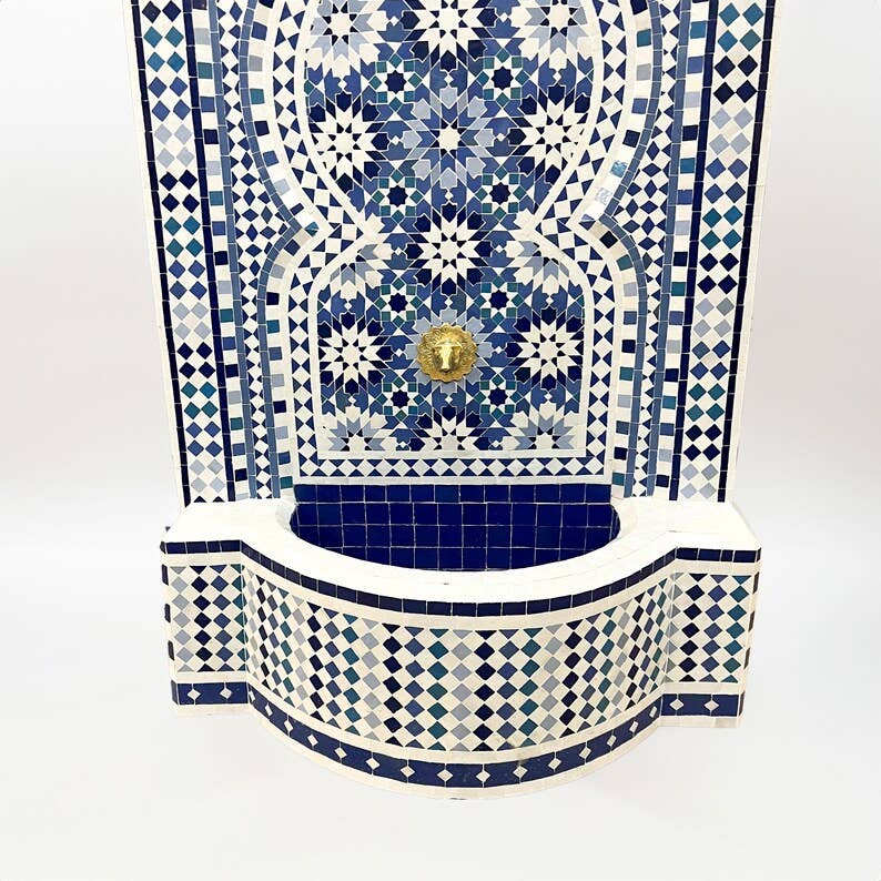 SaharaKesh - Venta al por mayor Adornos/decoración de exteriores - Fuente de Mosaico Marroquí, Fuente de Pared Exterior Azul y Blanca4